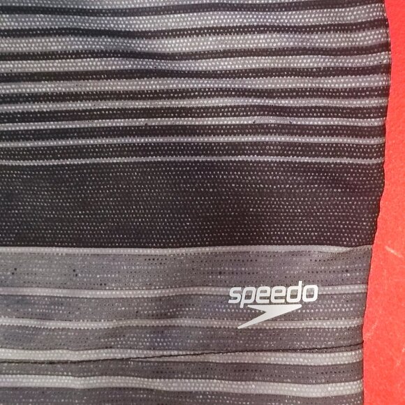 Speedo swim trunk grey men's size S - Picture 6 of 6